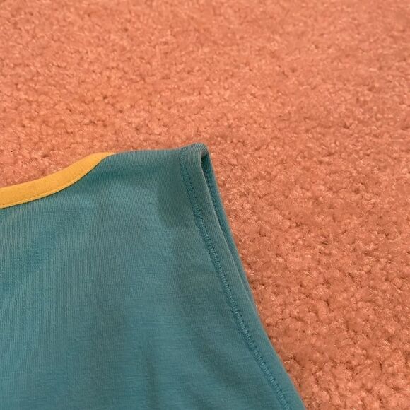 NWT SIZE LARGE DANSKIN TOP - Picture 7 of 8